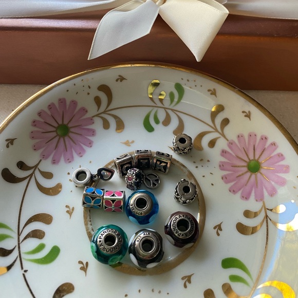 Pandora Charms - Picture 5 of 6